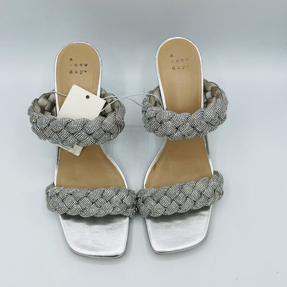 A New Day Shoes Womens Size 8.5 Silver High Heels Rhinestones Shiny Sparkling - Picture 6 of 12